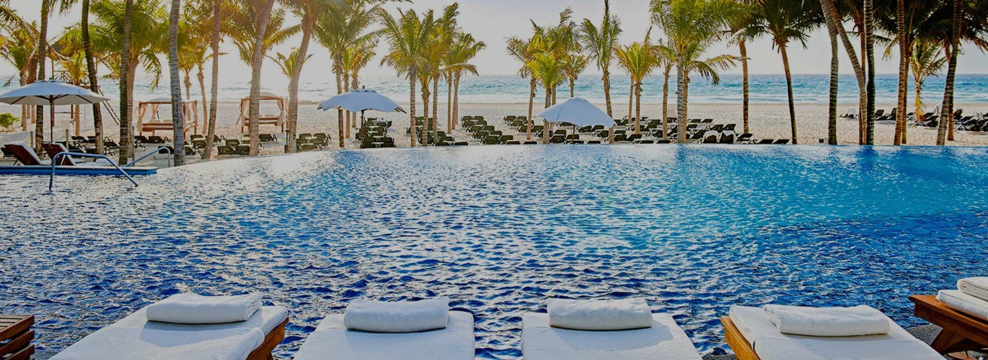 Royal Hideaway Playacar