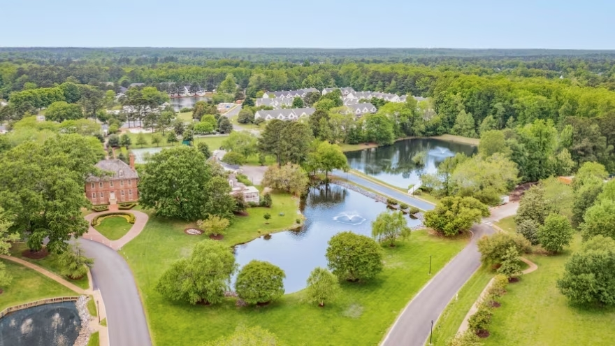 The Historic Powhatan Resort